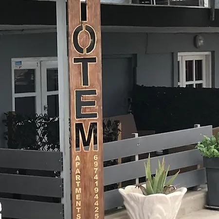 Daire Totem Nea Plagia